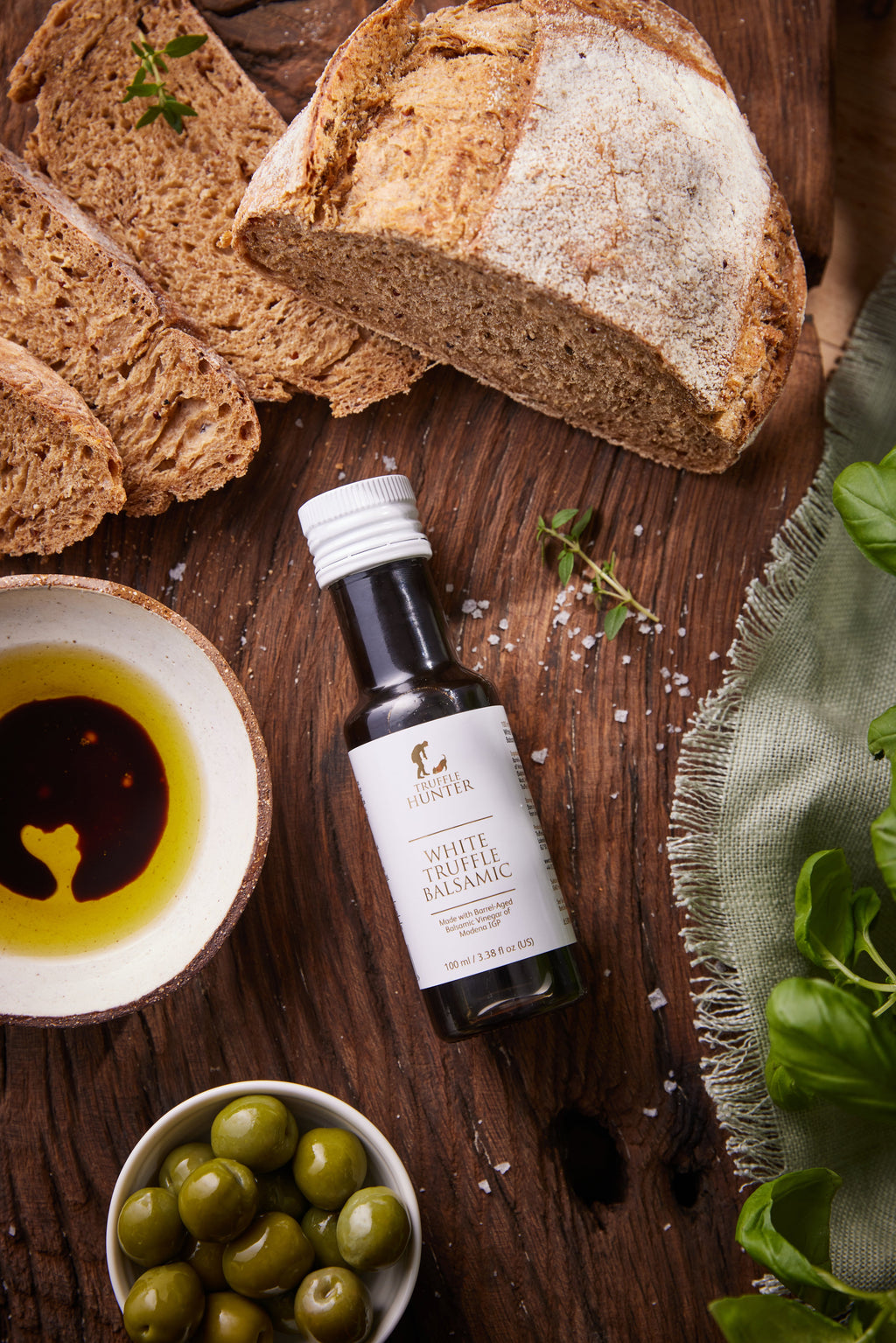 Vinaigre balsamique à la truffe blanche Vinaigre balsamique vieilli en fût avec truffe blanche