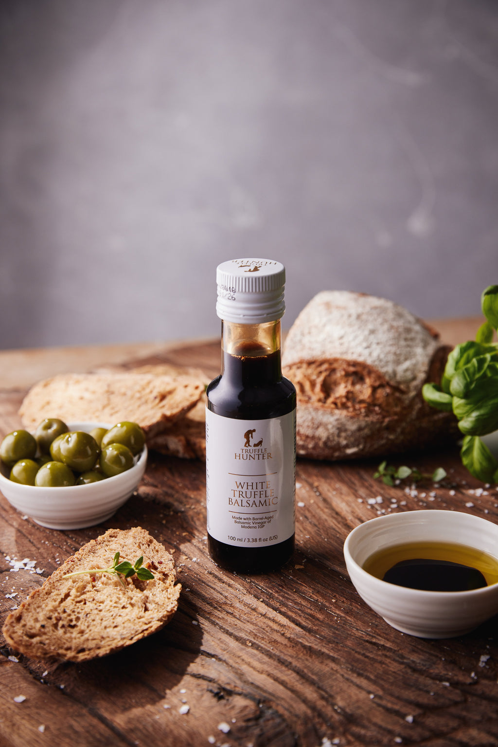Vinaigre balsamique à la truffe blanche Vinaigre balsamique vieilli en fût avec truffe blanche