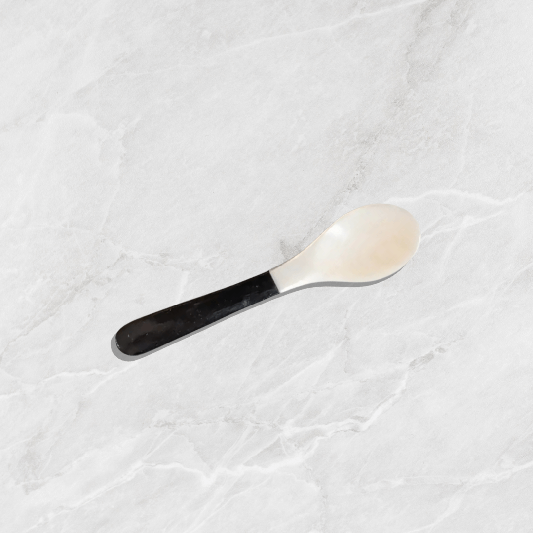 Cuillère de caviar avec poignée en bois (1 pièce)